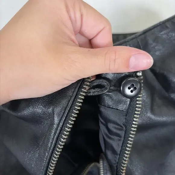 Danier Pencil Skirt Women’s 6 Black Leather, Lined, Triple Zippers Bnfts Charity - Picture 11 of 11